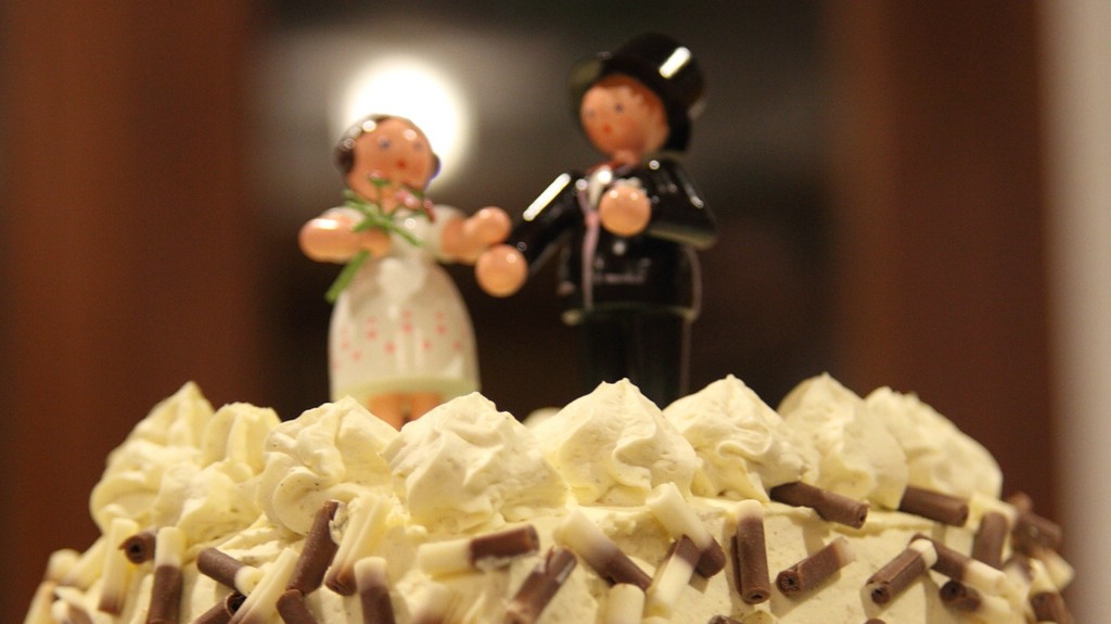 Brautpaar auf Joajos Hochzeitstorte